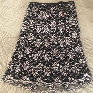 Lace skirt